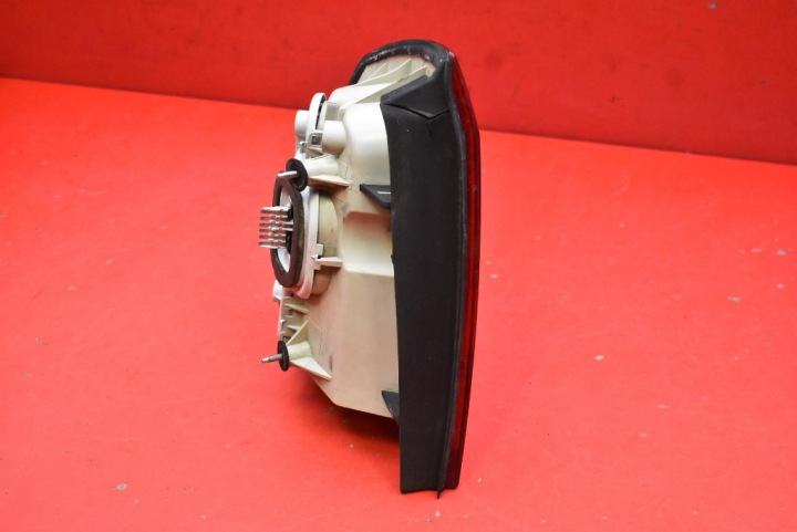 PHARE DROITE ARRIÈRE ARRIÈRE 62225 OPEL ASTRA 2 II G BERLINE 98-09