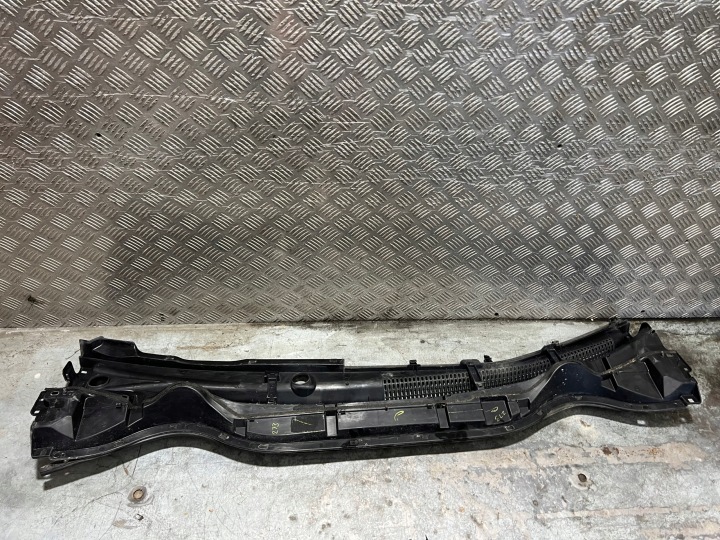 TOYOTA AURIS II E18 12-18 DOUBLURE DE PASSAGE DE ROUE SUPÉRIEUR INFÉRIEUR PLASTIQUE ANGLE EUROPE
