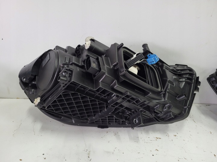 PHARE AVANT GAUCHE DROITE MERCEDES A-KLASA W177 MULTIBEAM