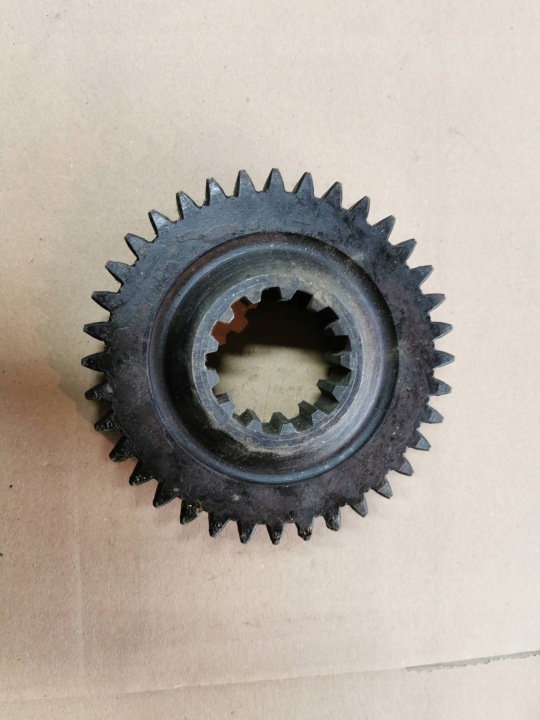 KOLO DENTÉ PIERWSZEGO VITESSES Z36 MF MASSEY FERGUSON 412057M1