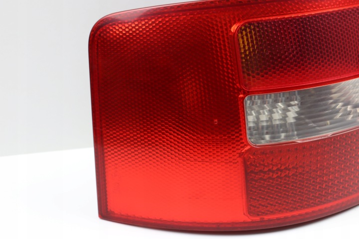 PHARE ARRIÈRE AUDI A6 C5 01- 4B9945095F GAUCHE