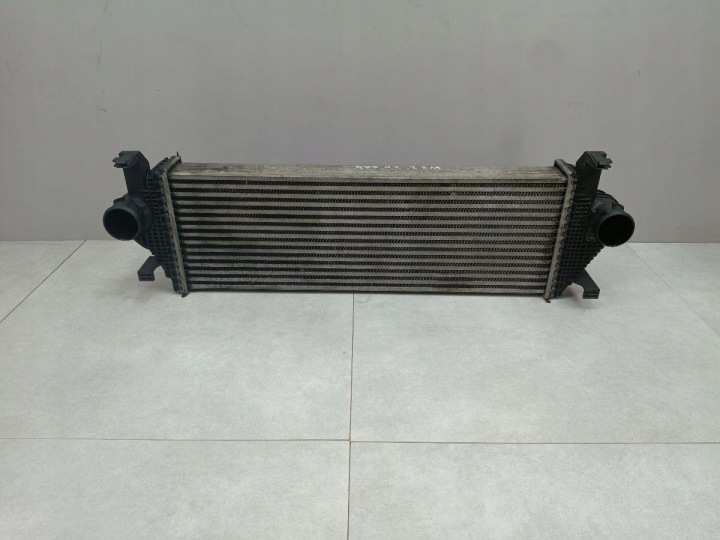 JEEP GRAND CHEROKEE WK2 10- 3.0 CRD RADIATEUR ÉCHANGEUR AIR-AIR