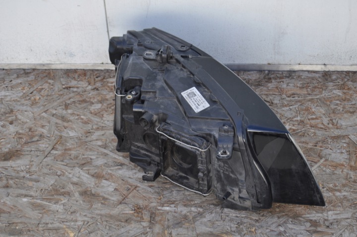 AUDI Q5 LIFT 8R0 PHARE GAUCHE AVANT AVANT 8R0941003AM