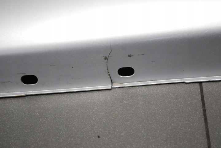 MOULURE SEUIL DROITE MERCEDES W219 CLS A2196980254