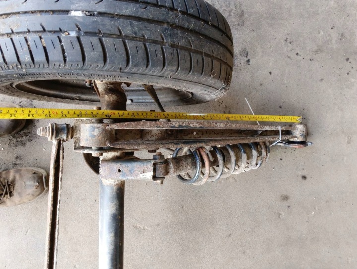 AXE POUTRE SUSPENSIONS ARRIÈRE ROUES PARFAITE SUR PRZYCZEPKE) DAEWOO MATIZ 800