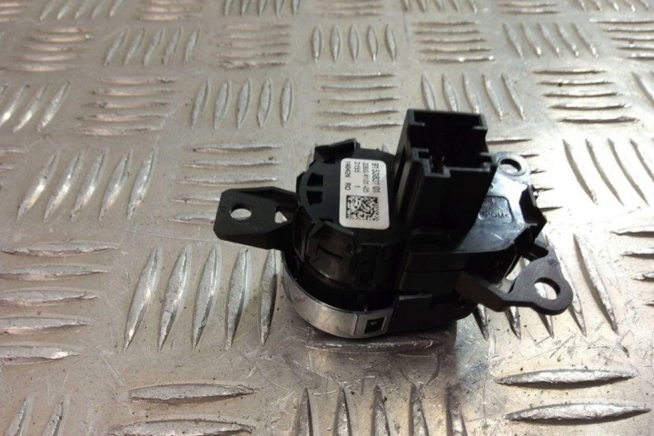 PRZYCIKS START/STOP BMW 5 (F10) 9153831 2.0L GASOLINE 2013