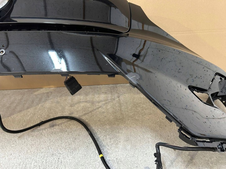 VOLVO XC40 LIFT 2022- PARE-CHOCS AVANT ORIGINAL E303