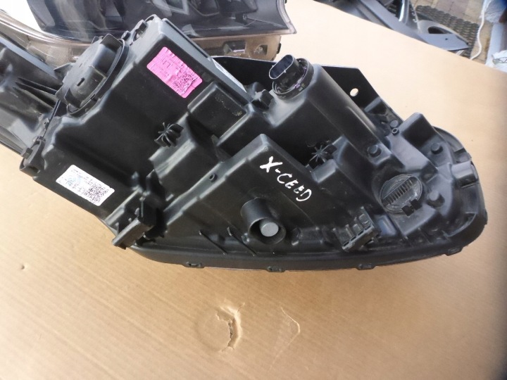 KIA PROCEED III LIFT GT PHARE AVANT COMPLET LED GAUCHE 92101J7850 EUROPE ORIGINALE