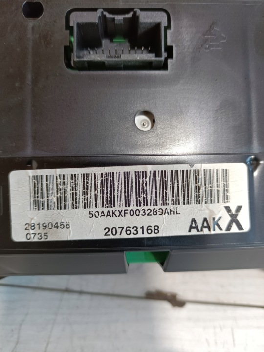 COMPTEUR COMPTEUR DE VITESSE GMC SAVANA, CHEVROLET EXPRESS 2010-2011