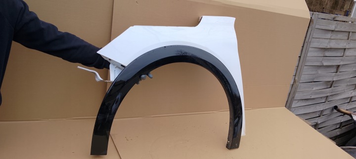 AILE AVANT AVANT GAUCHE PEUGEOT 208 II 2 GT-LINE 19-23ROK AVEC MOULURE ORIGINAL