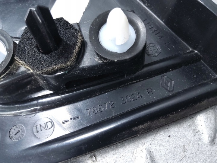 MOULURE VITRES ARRIÈRE ARRIÈRE CÔTÉ DROITE DACIA SANDERO III 788723024R