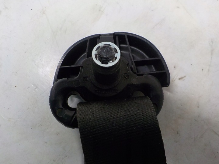 FIAT PUNTO EVO CEINTURE DE SÉCURITÉ TENDEUR 3D DROIT AVANT