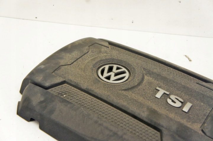 UL093 VW PASSAT B8 1.8TSI PROTECTION COUVERCLE MOTEUR SUPÉRIEURE AR