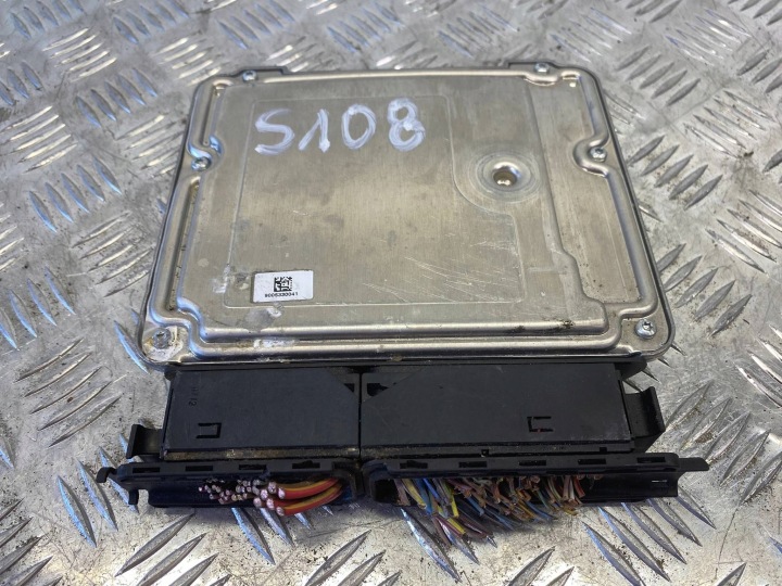CONTRÔLEUR MOTEUR BMW 3 F30 F35 2.0 D 8514740 0281018364