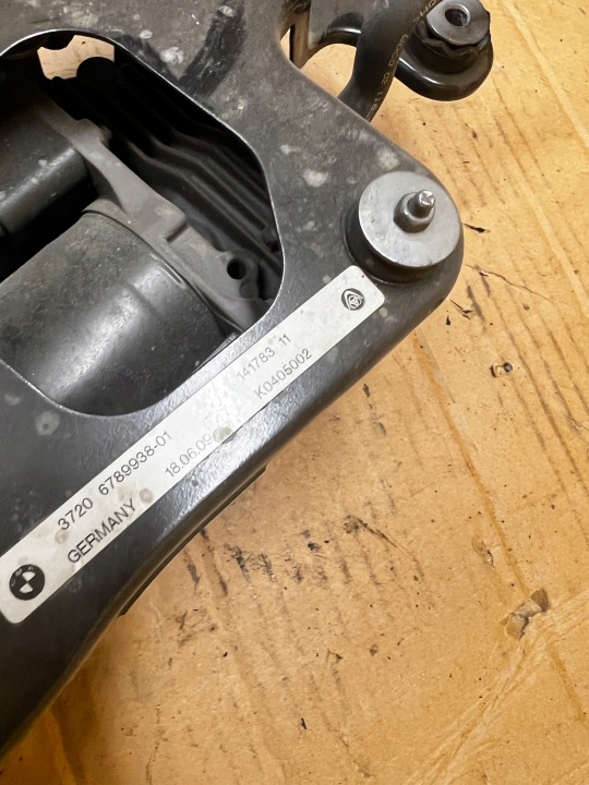 COMPRESSEUR COMPRESSEUR POMPE SUSPENSIONS ARRIÈRE BMW X5 E70 E70 LIFT X6 E71