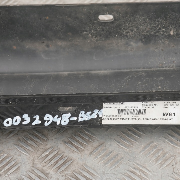 BMW 1 E87 REVÊTEMENT SEUIL DROIT NOIR SAPHIRE 475