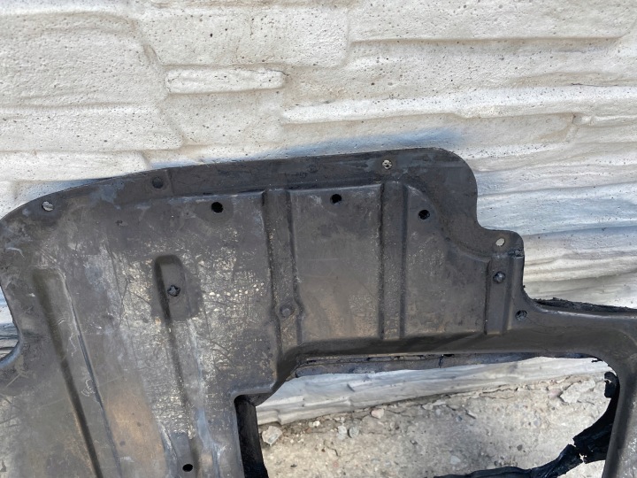 VW GOLF III 3 VENTO DIESEL PLAQUE PROTECTION SOUS MOTEUR