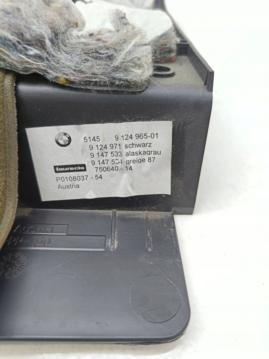 BMW 1 E81 E87 2009 ÉLÉMENT TABLEAU DE BORD INSTRUMENTATION BAS