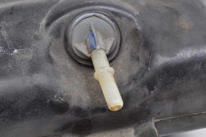 VOLVO C30 S40 II V50 1.6 D 2.0 D RÉSERVOIR LIQUIDE FAP P2 3M51-9C103-AL
