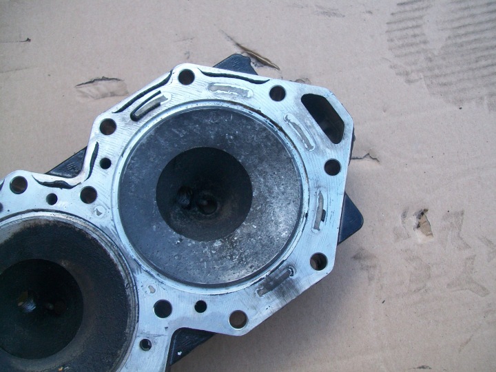 CULASSE MOTEUR 350947 EVINRUDE BRP 115 HO ANNÉE 2017