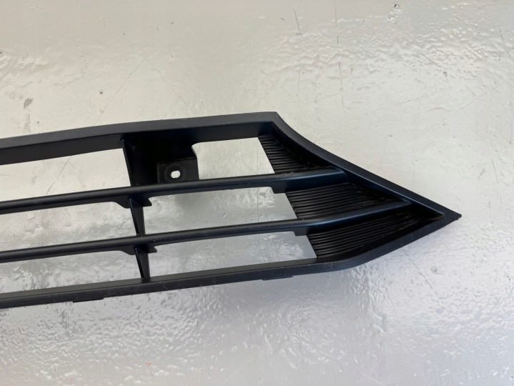 FORD B-MAX 12-17R GRILLE CALANDRE CENTRALE PARE-CHOCS AVANT