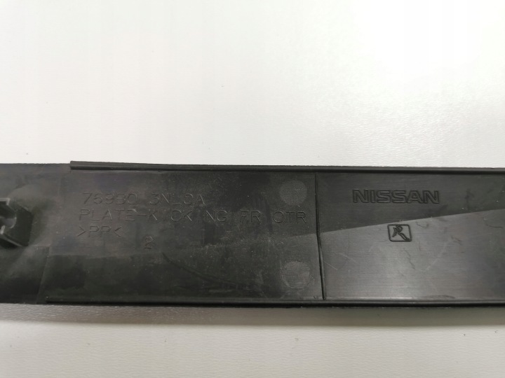 MOULURE SEUIL AVANT LEWA=PRAWA NISSAN LEAF Z01 ZE1 OE 769B0-3NL0A