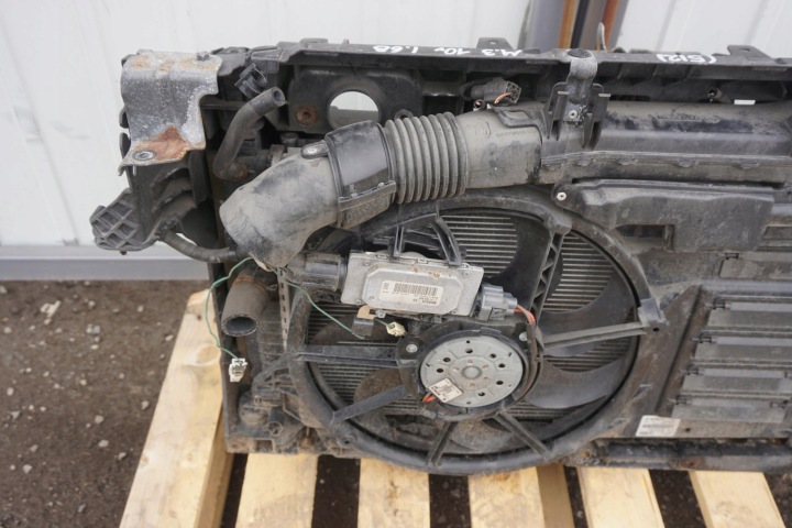 MAZDA 3 BL II PANNEAU AVANT RADIATEUR EAU VENTILATEUR 1.6BENZYNA 2010ROK 512