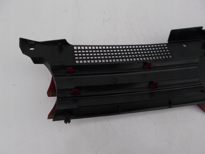 CALANDRE GRILLE INSIGNE VW GOLF IV LC3K