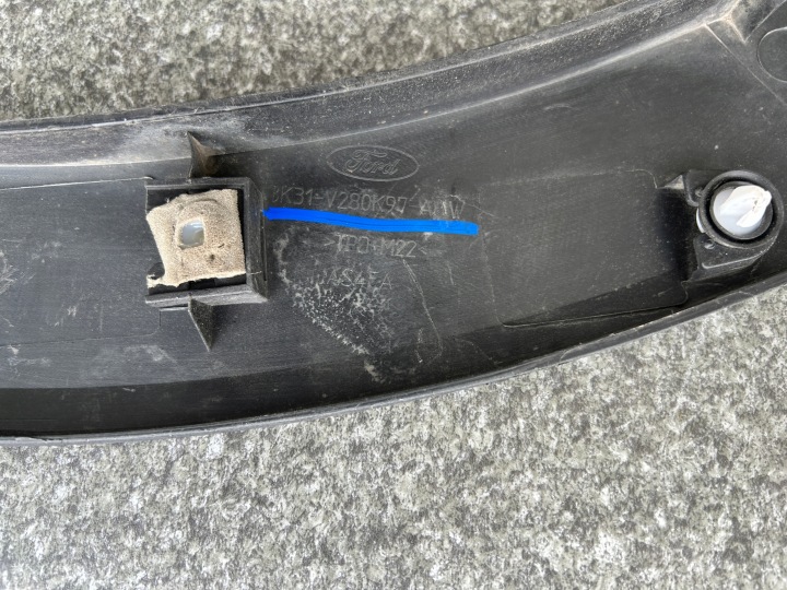 REVÊTEMENT SUR AILE GAUCHE ARRIÈRE FORD TRANSIT MK8 BK31-V280K97-AHW