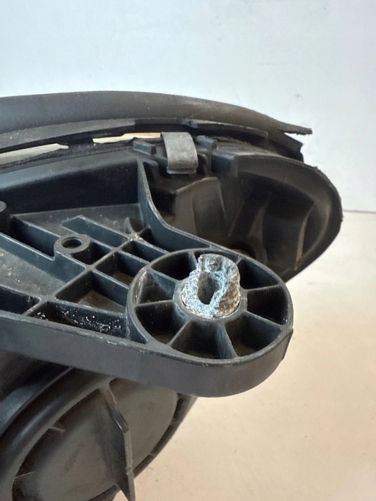 PHARE AVANT AVANT DROITE MERCEDES C CLASSE W204 LIFT UK ANGLAIS