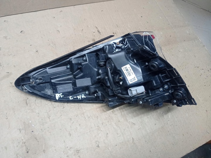 PHARE DROITE ARRIÈRE TOYOTA C-HR LED