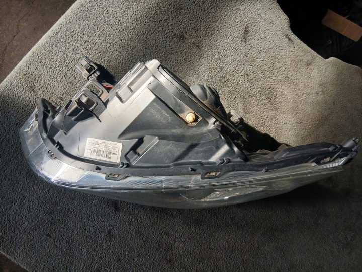 VOLVO S60 II V60 I 10-13 PHARE GAUCHE AVANT AVANT EUROPE 31383066 ORIGINAL
