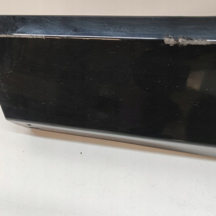 AUDI Q8 2023 AVANT CÔTÉ GAUCHE MOULURE PORTES