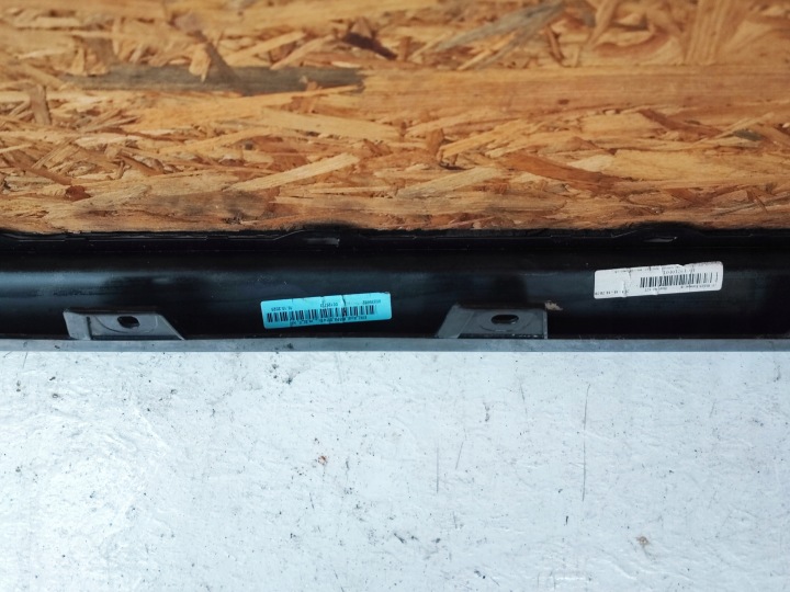 MOULURE SEUIL DROITE AUDI RS5 8W 8W8854868