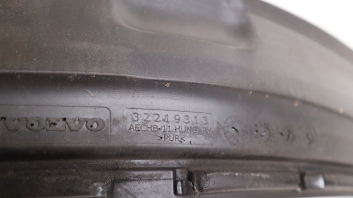 VOLVO XC60 II INSONORISATION PANNEAU AVANT 32219313