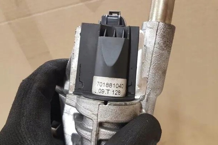 VANNE EGR JAGUAR XF (X250) 701881040 3.0L GASOLINE 179KW 2009