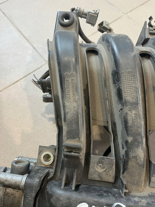 RENAULT CLIO IV LIFT 1.2 16V COLLECTEUR ADMISSION 8200880099
