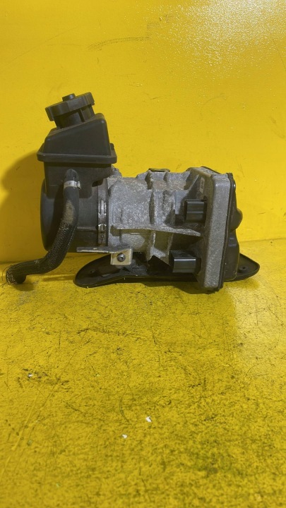 MERCEDES-BENZ ML W164 POMPE AMPLIFICATEUR A1644601580