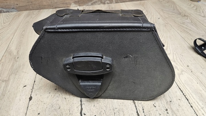SACOCHES COFFRE CHÂSSIS RAPIDE SUR ASSEMBLAGE K-DRIVE CHOPPER CRUISER