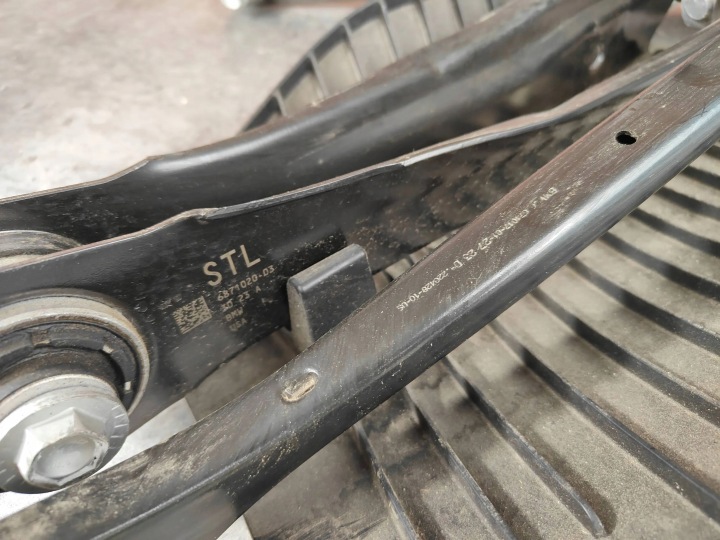 BMW G01 X3 G02 X4 ROTULE DE DIRECTION DROIT ARRIÈRE DROITE ARRIÈRE BRAS DE SUSPENSION 6879752