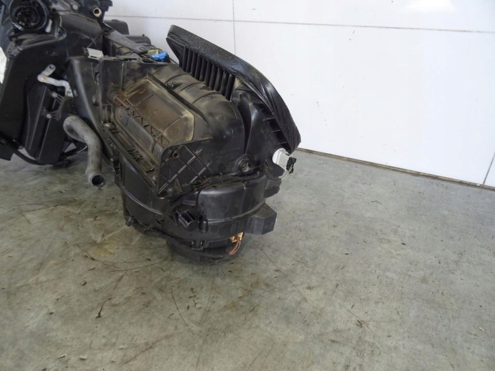 CHAUFFAGE CHÂSSIS EUROPE VW PASSAT B6 3C1820308