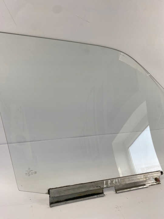 VITRE GAUCHE LATÉRALE AVANT GAUCHE AVANT PORTES MERCEDES W201 190