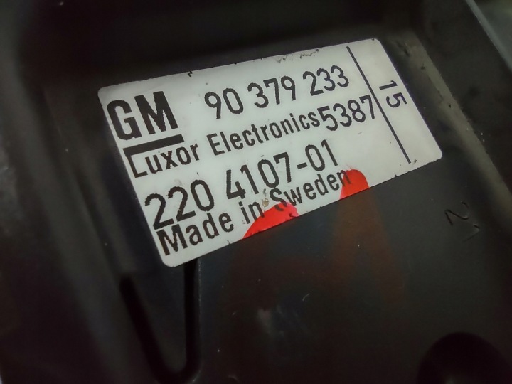 MONITEUR RADIO OPEL OMEGA B 90379233