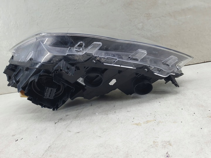 SEAT ARONA IBIZA 5 V LIFT 21- LED DROITE PHARE AVANT AVANT PROJECTEUR