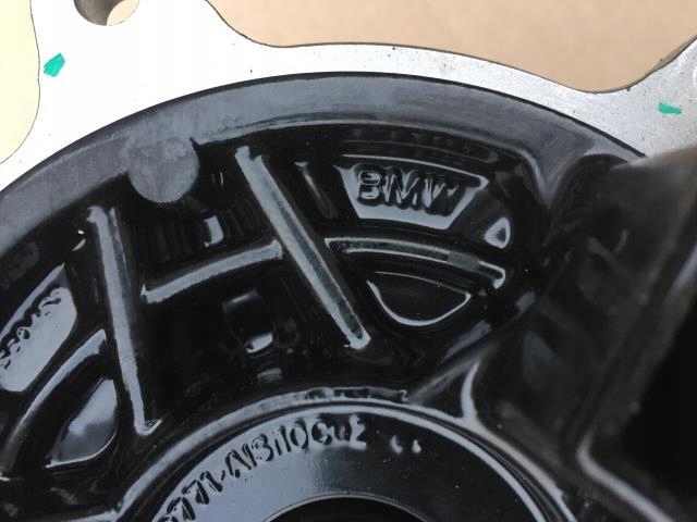 MOYEU FIXATION PIGNONS ARRIÈRE BMW G310R 8560453