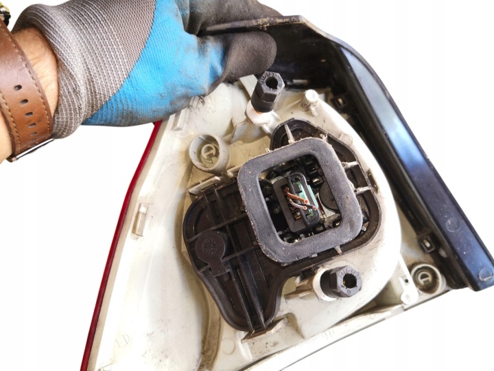 PHARE ARRIÈRE DROITE DANS AILE VW GOLF V HAYON BERLINE COMPACTE 1K6945096AA EUROPE EUROPE