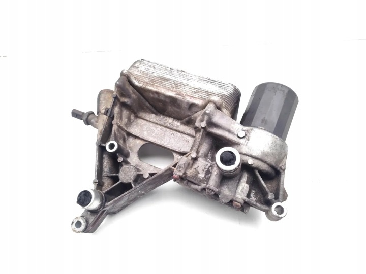 PORSCHE CAYENNE FIXATION POIGNÉE FILTRE HUILES AVEC 4.5 ESSENCE 9481072705R