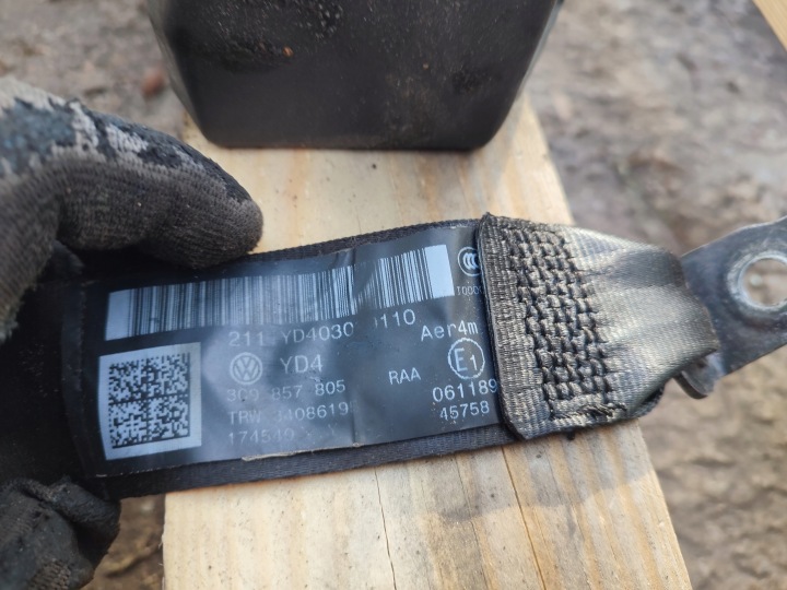 CEINTURE DE SÉCURITÉ ARRIÈRE GAUCHE VOLKSWAGEN PASSAT 3C9857805
