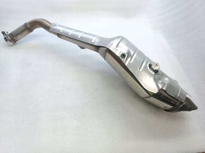 SILENCIEUX ÉCHAPPEMENT HONDA CBR 600 RR PC 40