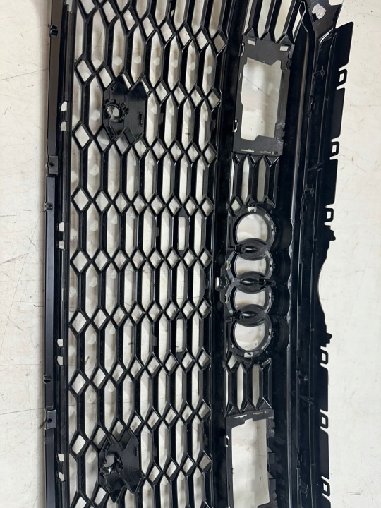 CALANDRE RADIATEUR GRILLE AUDI RS6 RS7 4K8 4K8853651F